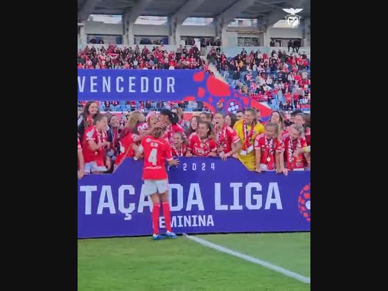 Benfica celebra conquista da Taça da Liga Feminina